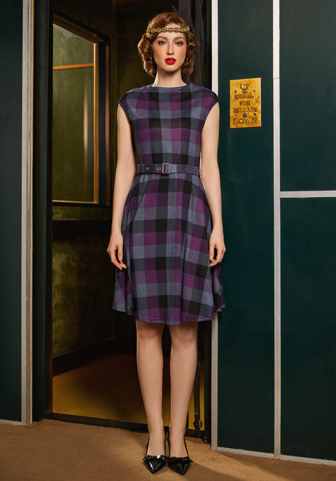 Elegantes neues Fit&Flare-Kleid-3