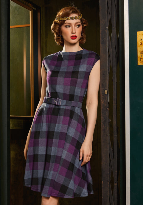 Elegantes neues Fit&Flare-Kleid-2