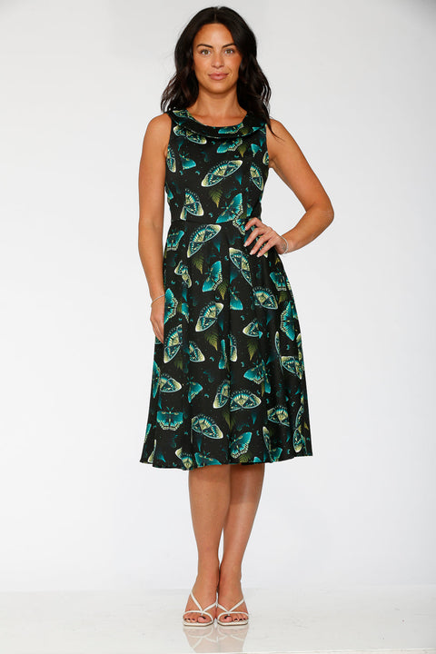 Dunkles und mystisches Schmetterlings-Swingkleid-3