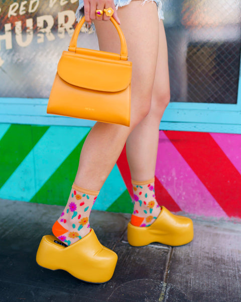 Transparente Knöchelsocke mit zartem Blumenmuster-5