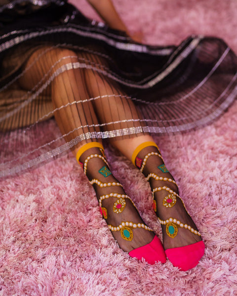 Schwarze, transparente Knöchelsocke von Pearls&Jewels-2