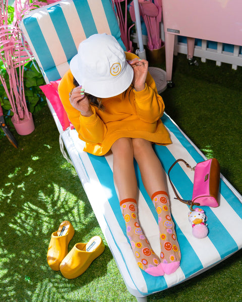 Smiley Face Daisy Sheer Crew Sock-7
