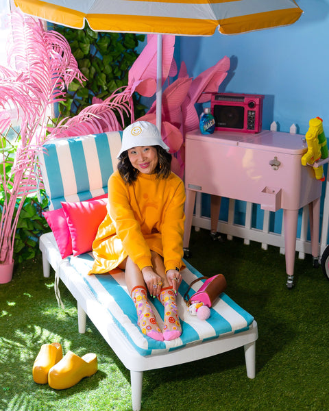 Smiley Face Daisy Sheer Crew Sock-4